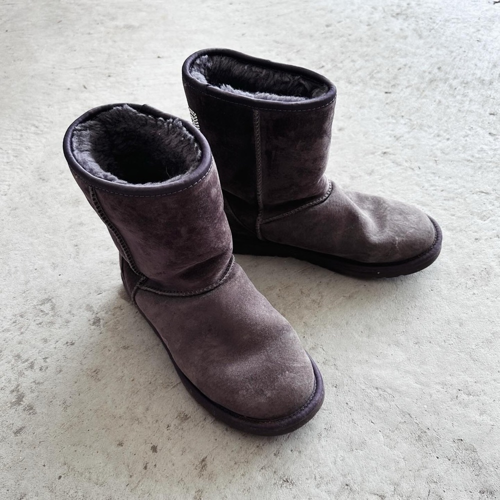 UGG Australia Grey Suede Bow Short Boots